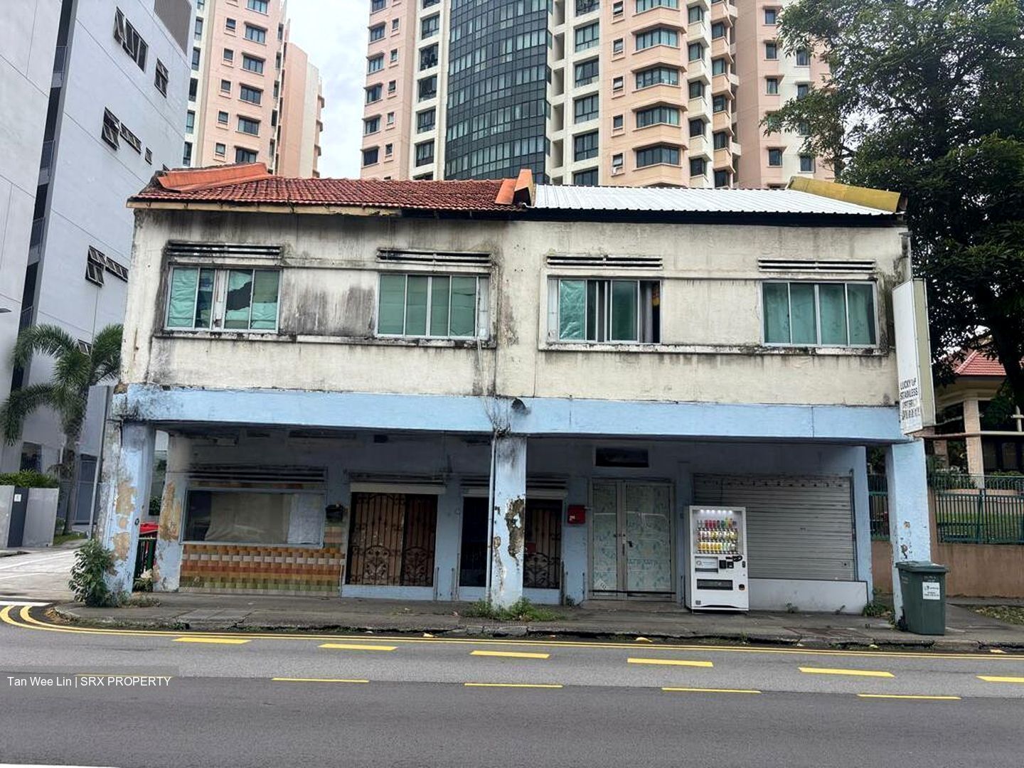 Sims Avenue (D14), Shop House #593635131